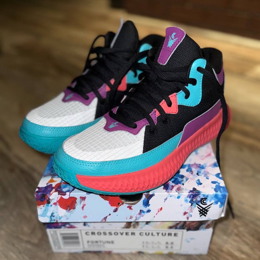 Crossover Culture basketball shoes size 8 men